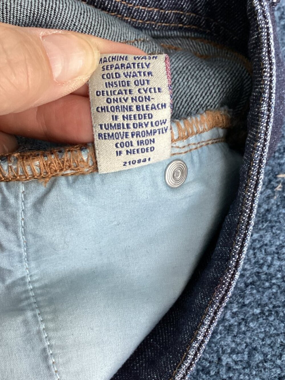 Cabi Dark Denim Bermuda Shorts – sz 6 - Picture 6 of 9